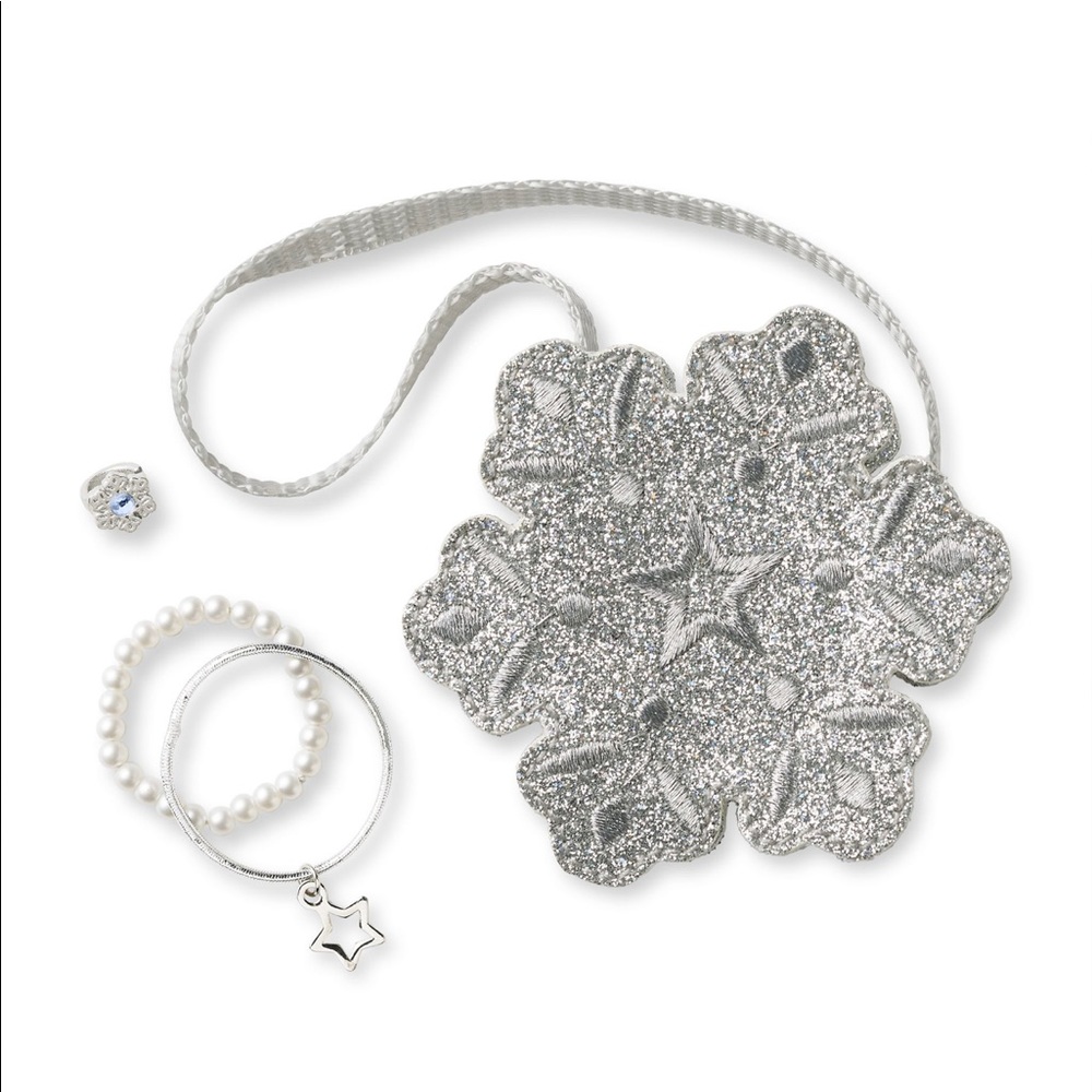 American Girl Snow Pretty Accessories for 18” Doll Snow Fancy Collection